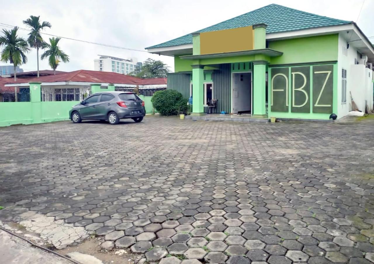 Reddoorz Syariah Near Universitas Batanghari Jambi Exterior foto