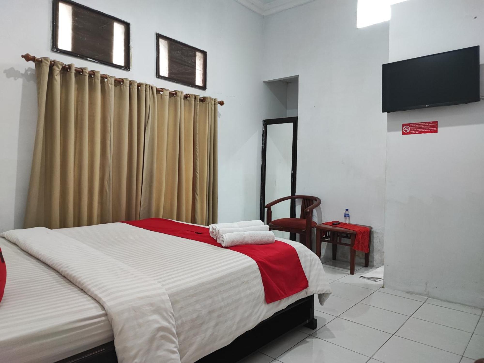 Reddoorz Syariah Near Universitas Batanghari Jambi Exterior foto
