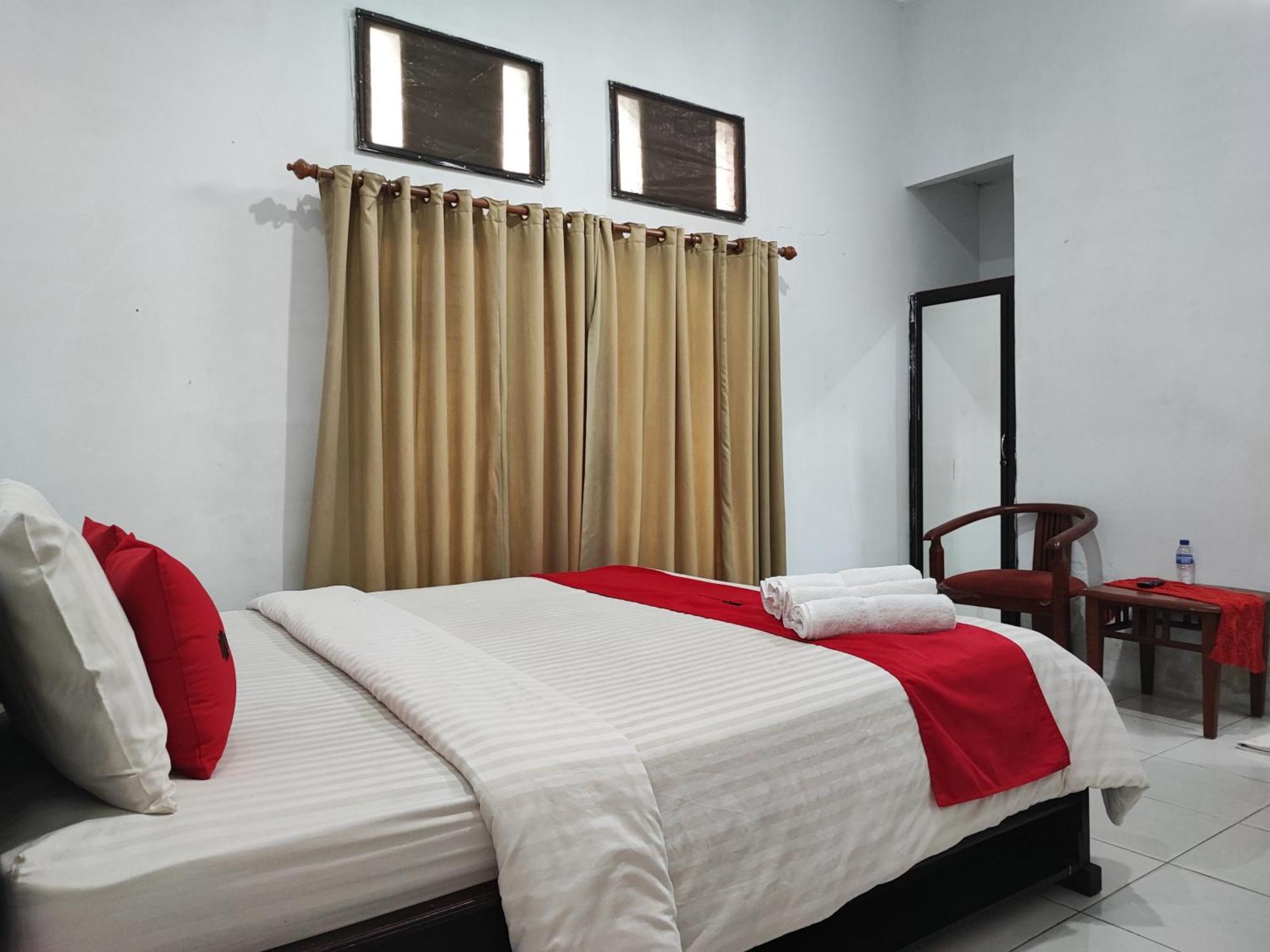Reddoorz Syariah Near Universitas Batanghari Jambi Exterior foto