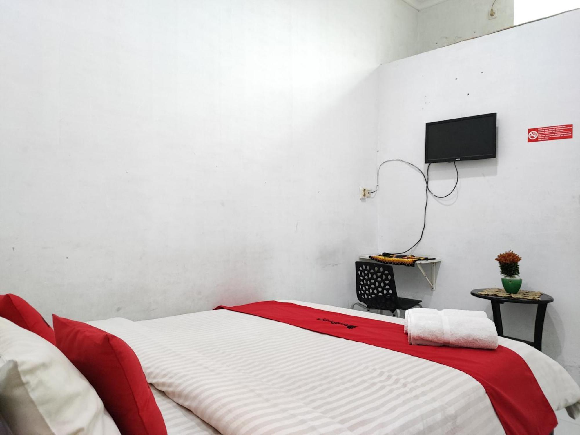 Reddoorz Syariah Near Universitas Batanghari Jambi Exterior foto